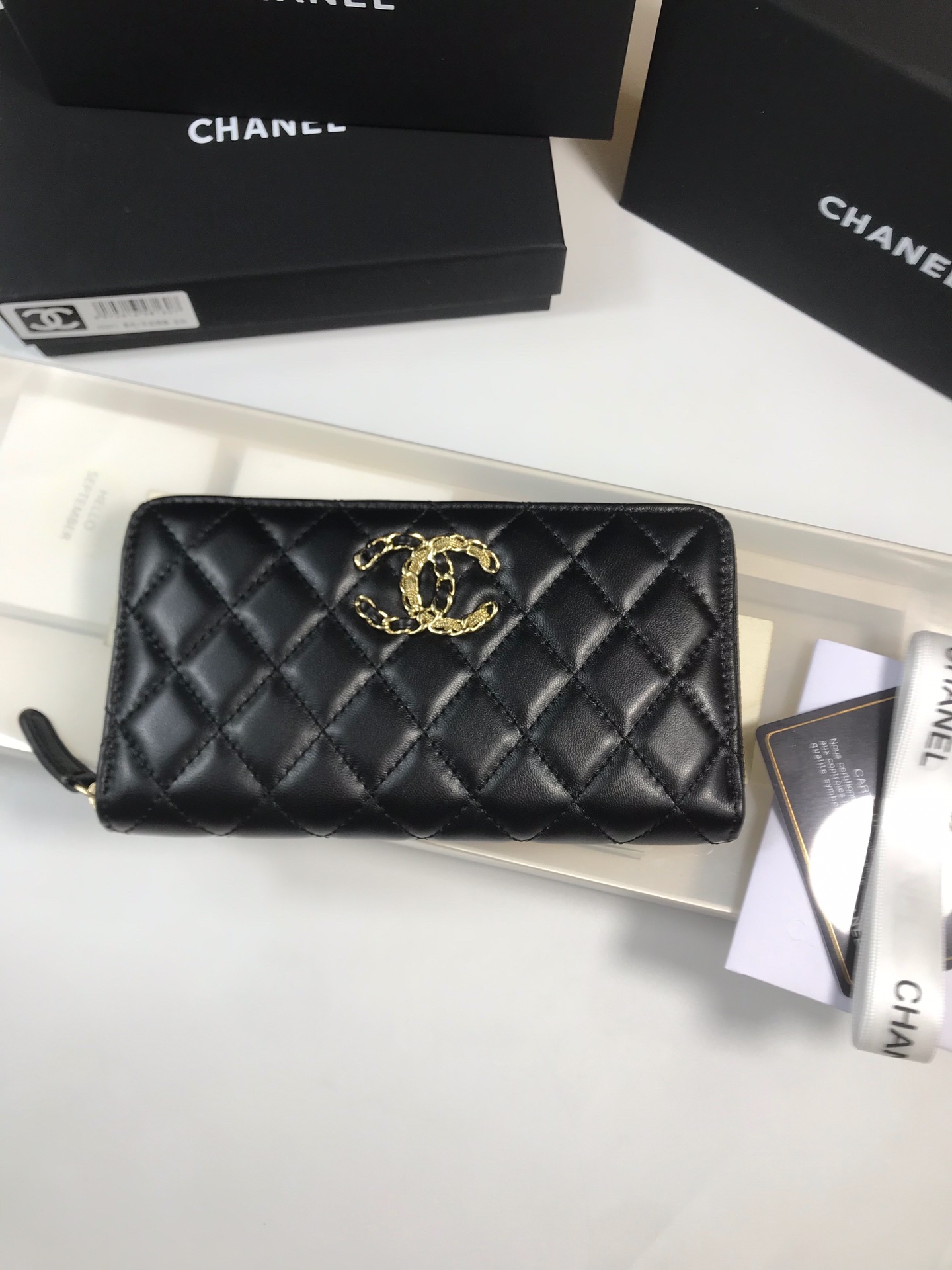 芸能人愛用Chanel シャネル 実物の写真 N品スーパーコピー財布代引き対応国内発送後払い安全必ず届く優良サイト